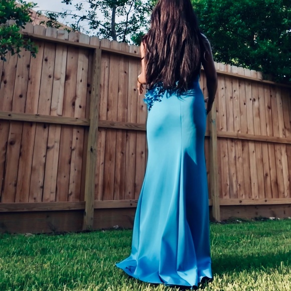 Mikado cut out gown - Picture 2 of 10